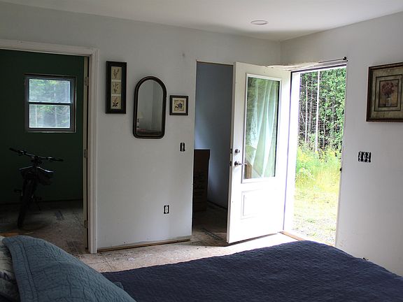 4th image of 75 Heritage Road