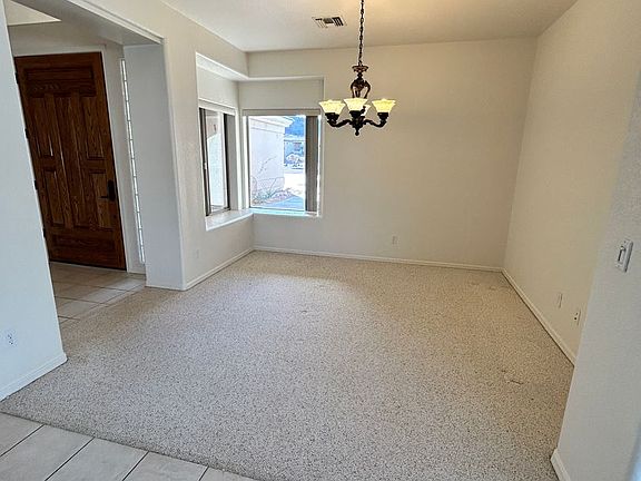 5th image of 3171 Longview Dr