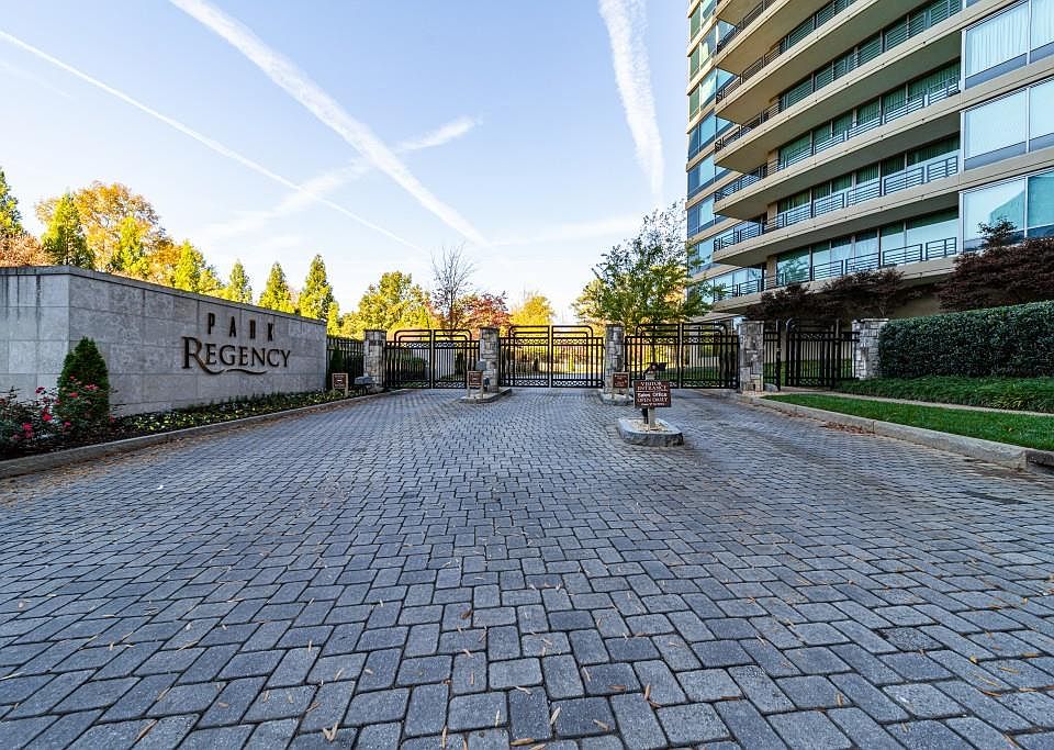 1st image of 700 Park Regency Pl #503