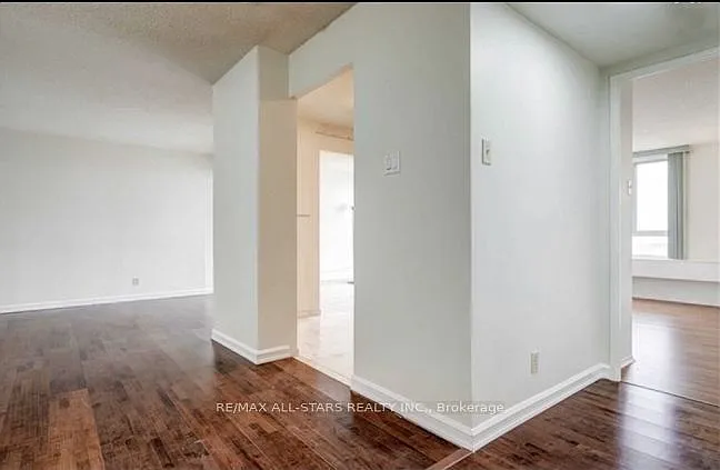 2 bed, $2,750 — Photo 4