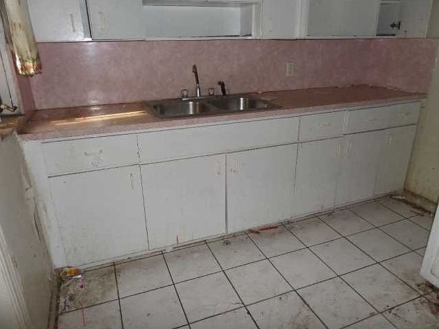 2nd image of 9211 NW 15th Ave