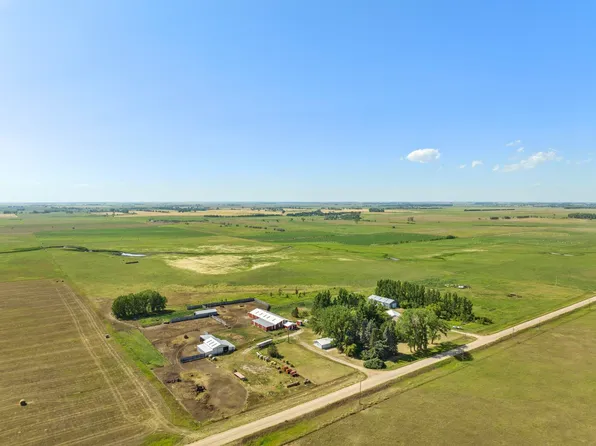 6087 10th Ave N, Granville, ND 58741