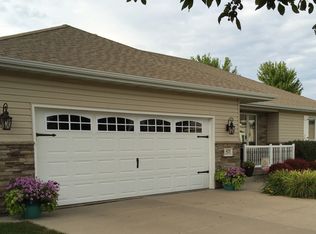 423 Winfield Ct, Sergeant Bluff, IA 51054