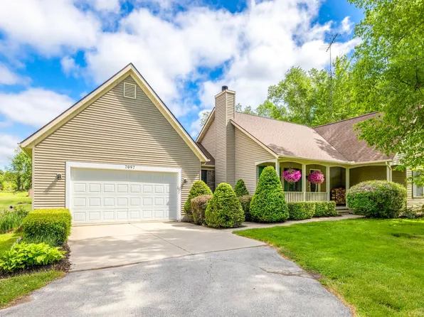 7097 Aitken Rd, Lexington, MI 48450
