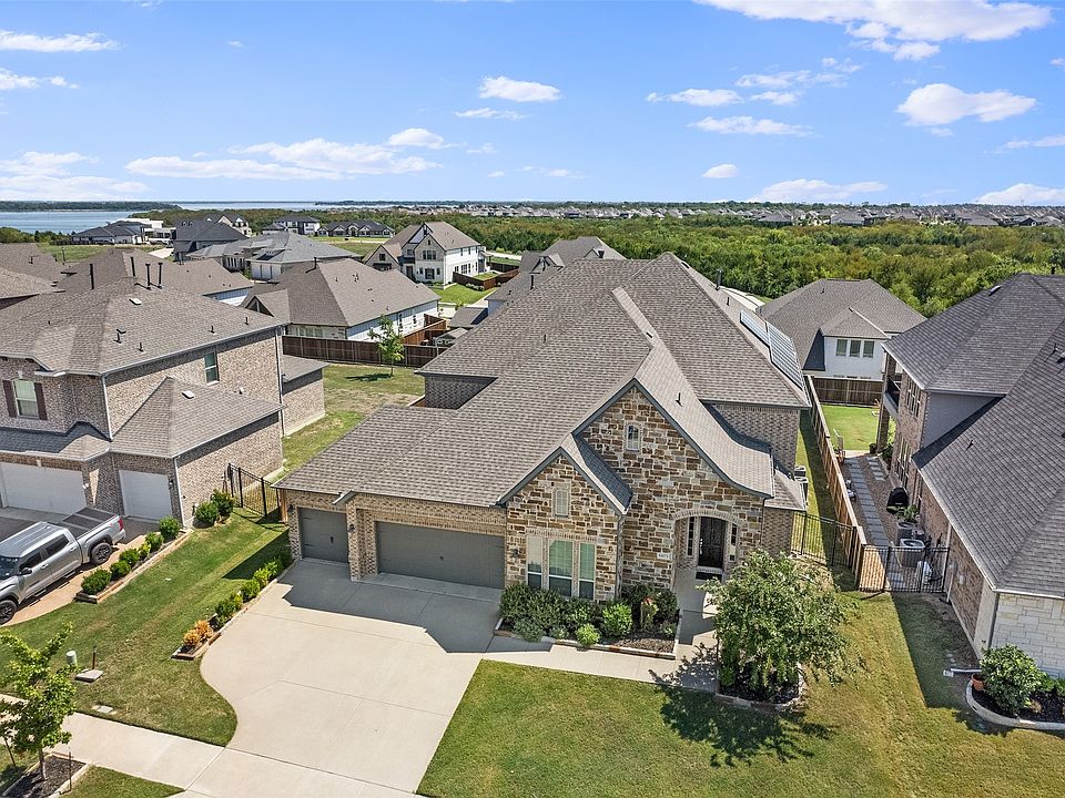 1st image of 1417 Eminence Ln