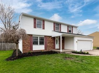 6601 Royal Pkwy S, Lockport, NY 14094
