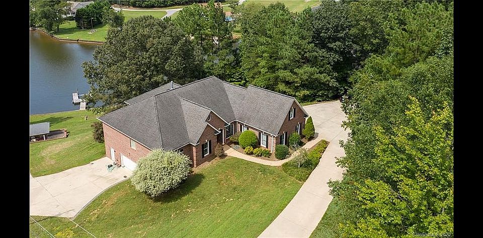 2nd image of 5568 Tanglewood Ln