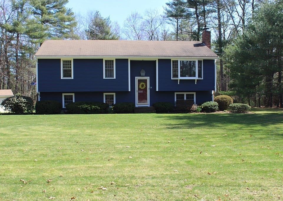 223 Elm St, Hanson, MA 02341, MLS# 72908378