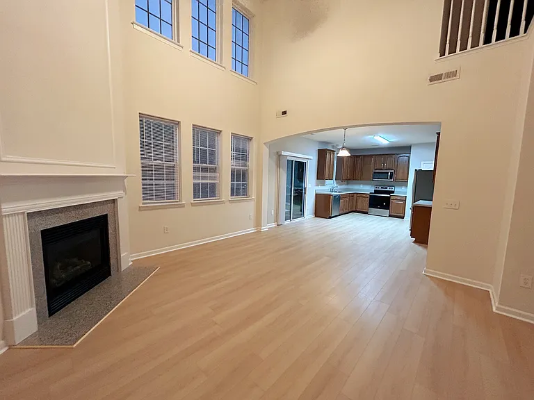 6523 Manitoba Ln — Photo 3