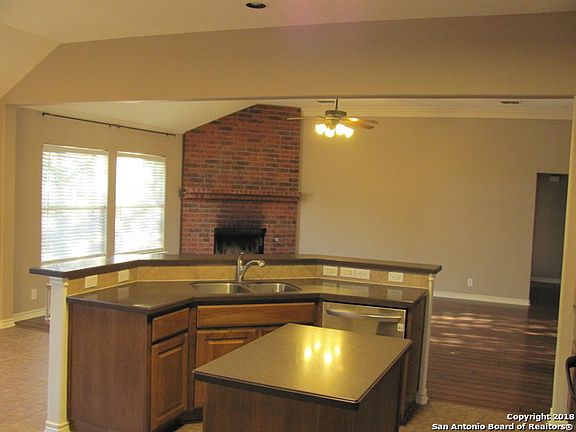 3rd image of 1158 Loma Verde Dr