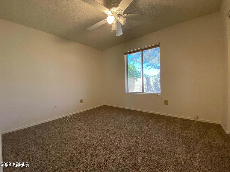 1913 N Bullmoose Dr — Photo 19