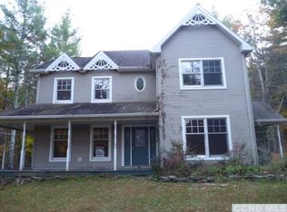 32 Deer Park Rd, Round Top, NY 12473