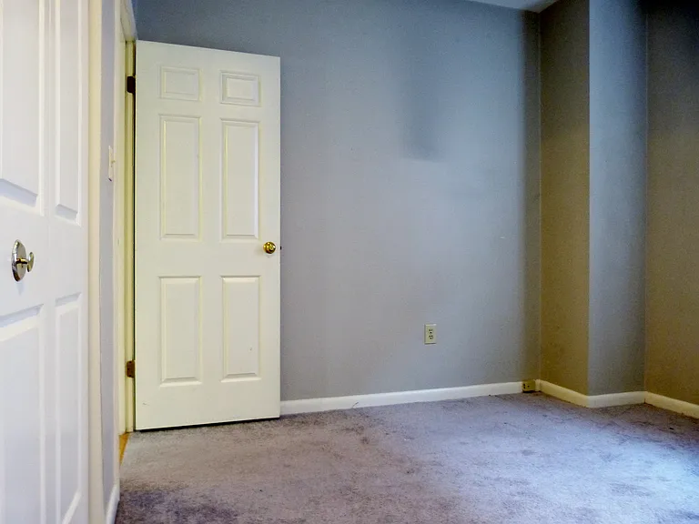 200 E West St #1 — Photo 22