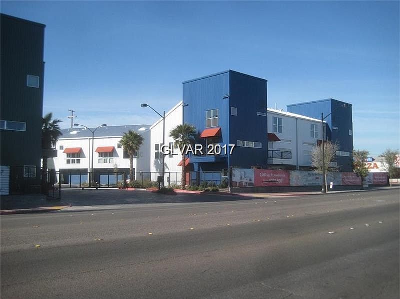 1st image of 2003 Yaupon Ave