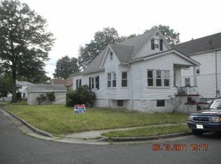 303 Grant St, Linden, NJ 07036