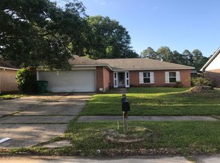 114 Castle Dr, Slidell, LA 70458