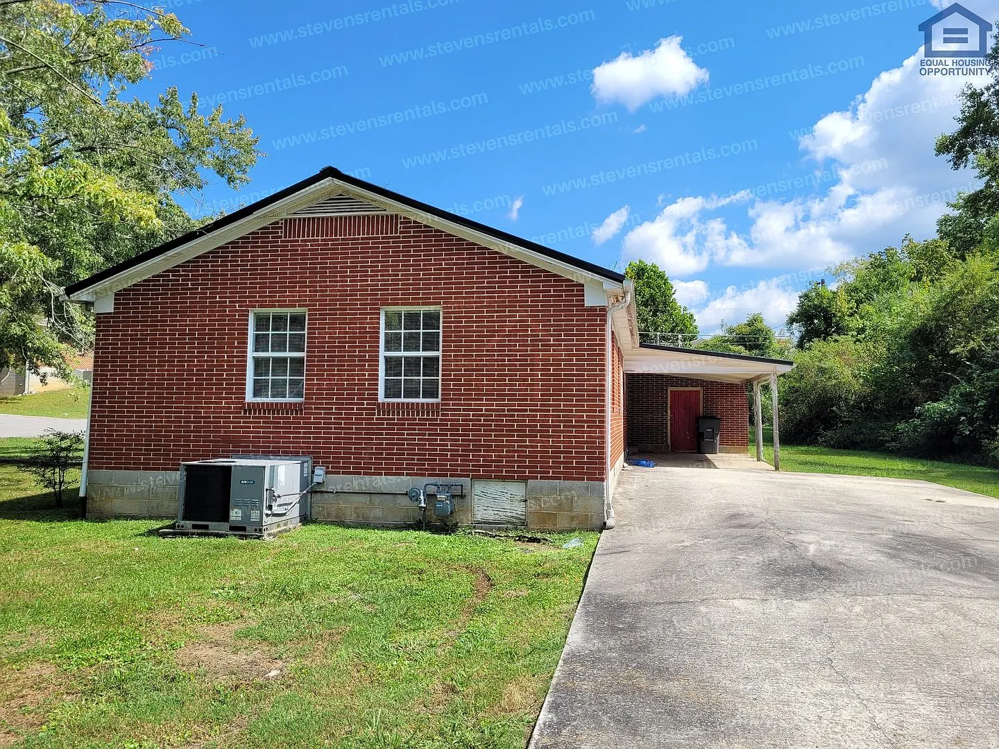 Affordable Beautiful Brick Home — Photo 3