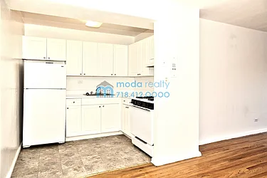 Rented by Moda Realty
