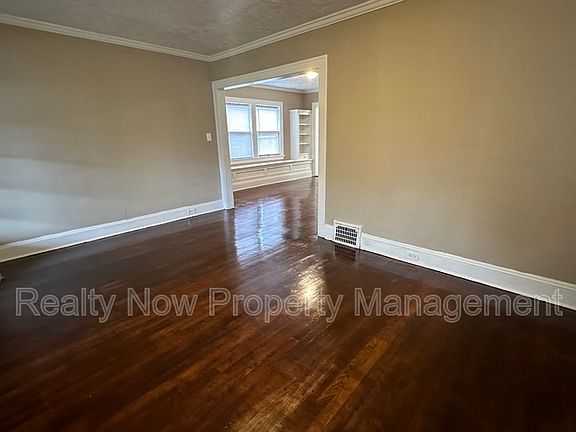 3rd image of 3346 Desota Ave APT 1