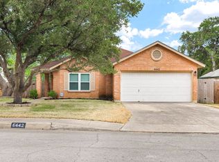 6442 Maverick Trail Dr, San Antonio, TX 78240