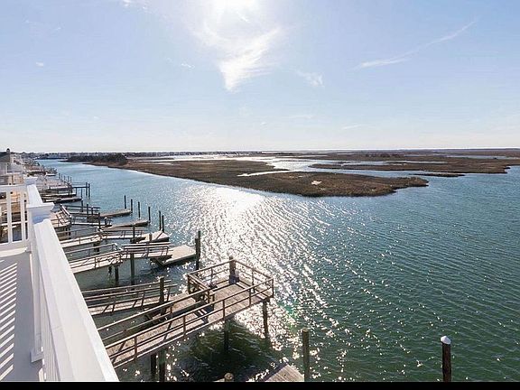 Floating Dock 2 slips