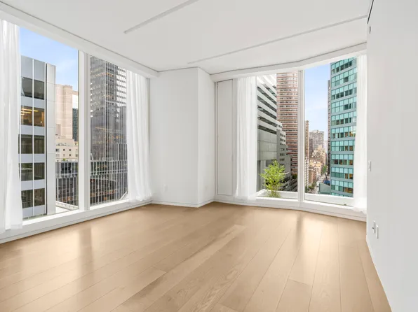 100 East 53rd Street image 22 of 35