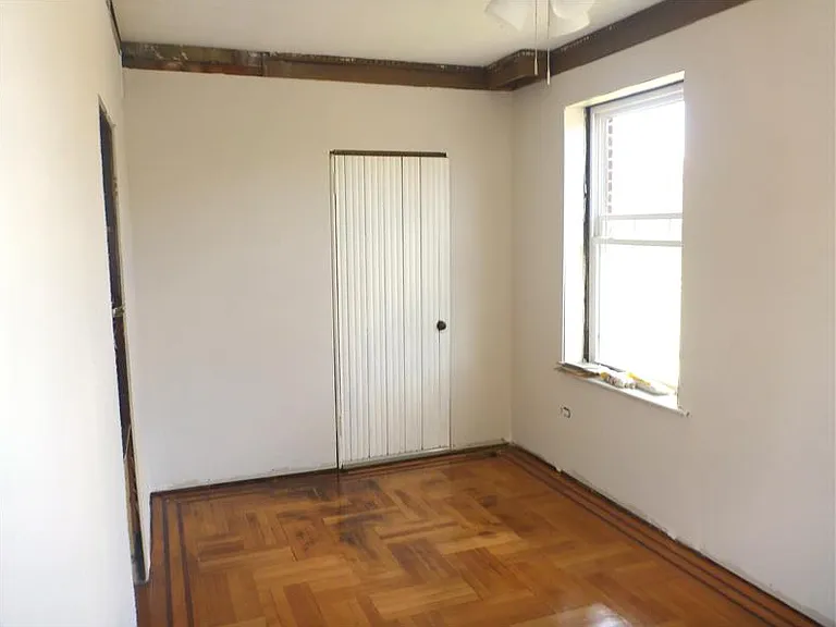 15 Vernon Ave #2 — Photo 7