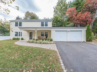 12 Collingwood Rd, Marlboro, NJ 07746