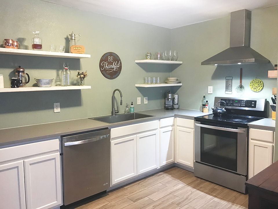 Fully renovated kitchen