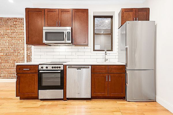 1st image of 125 E 88th St #4AB