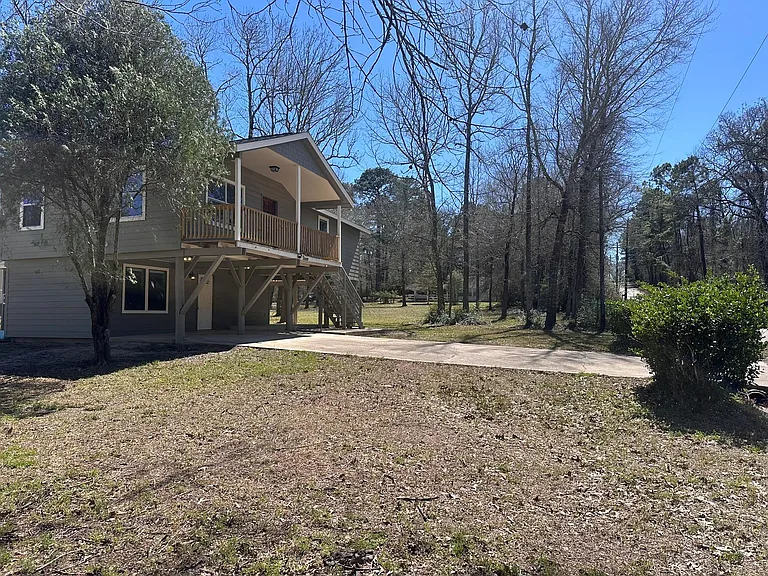 13868 Cedar Hill Dr — Photo 2
