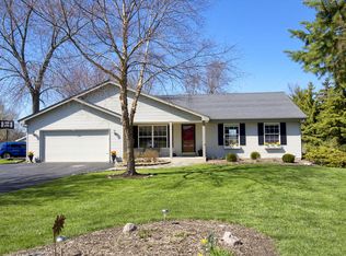 2330 W Oakwood Rd, Oak Creek, WI 53154