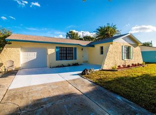 6049 Florida Cir S, Apollo Beach, FL 33572