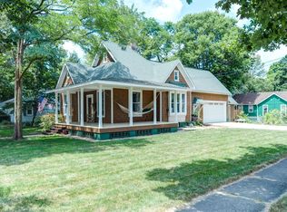 402 W Wilson St, Monticello, IL 61856