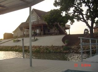 508 S Bay Ct, Runaway Bay, TX 76426