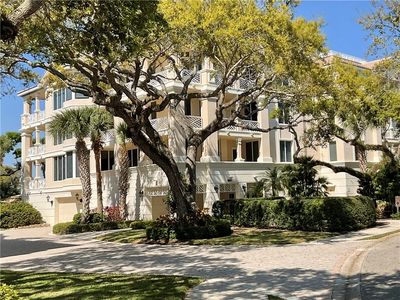 601 N Swim Club Dr APT 2A, Indian River Shores, FL, 32963