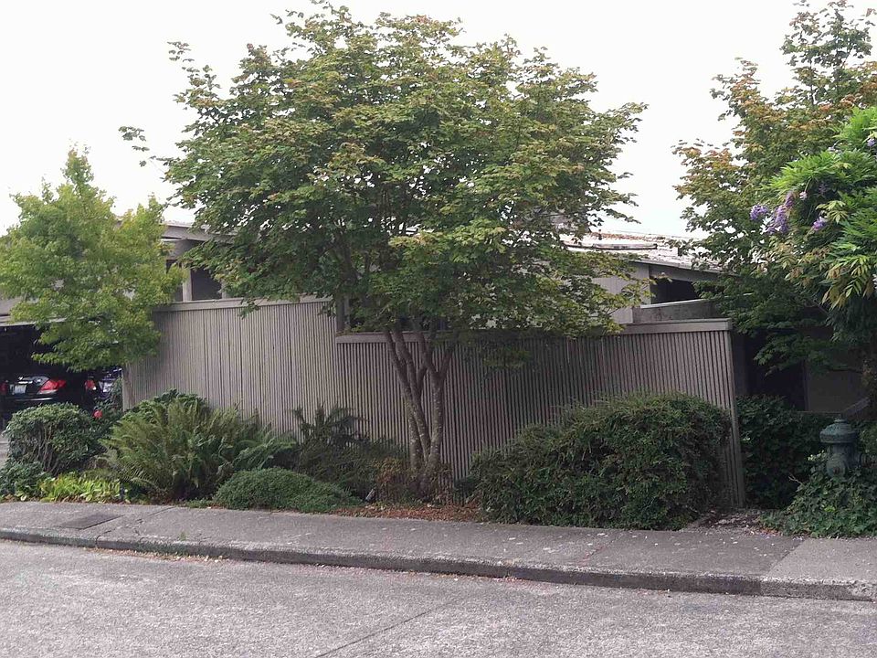 2nd image of 7030 56th Ave NE