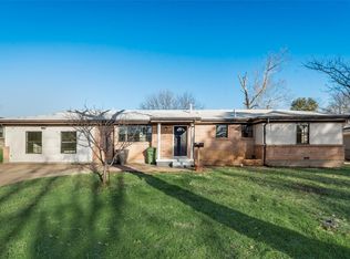 852 Dora St, Bedford, TX 76022