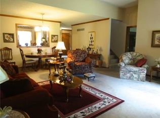 2102 NE 71st St, Gladstone, MO 64118