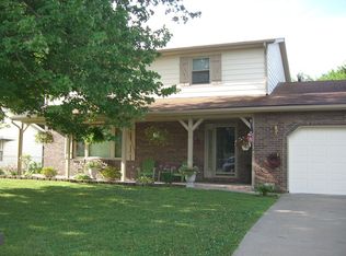 312 Arbor Dr, Swansea, IL