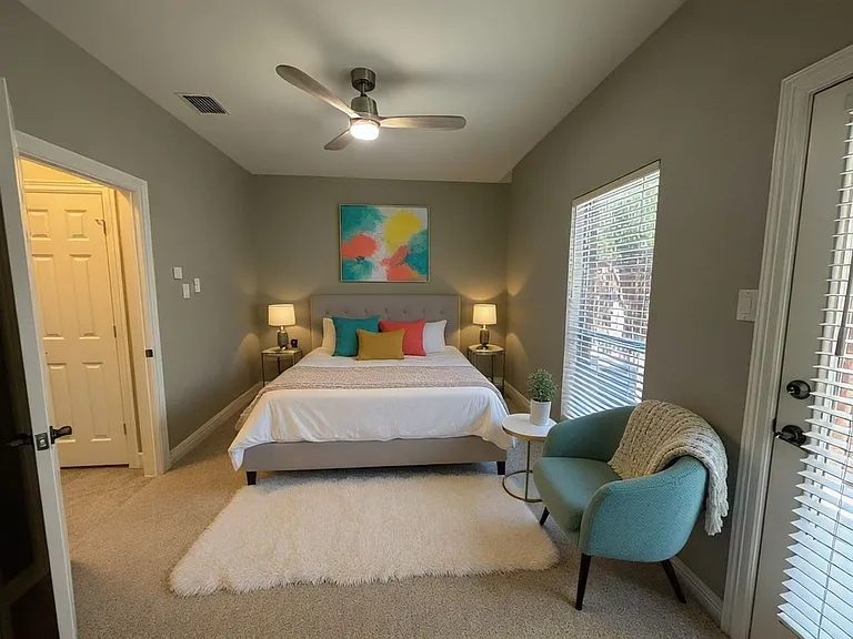 3610 Gillespie St #2 — Photo 12