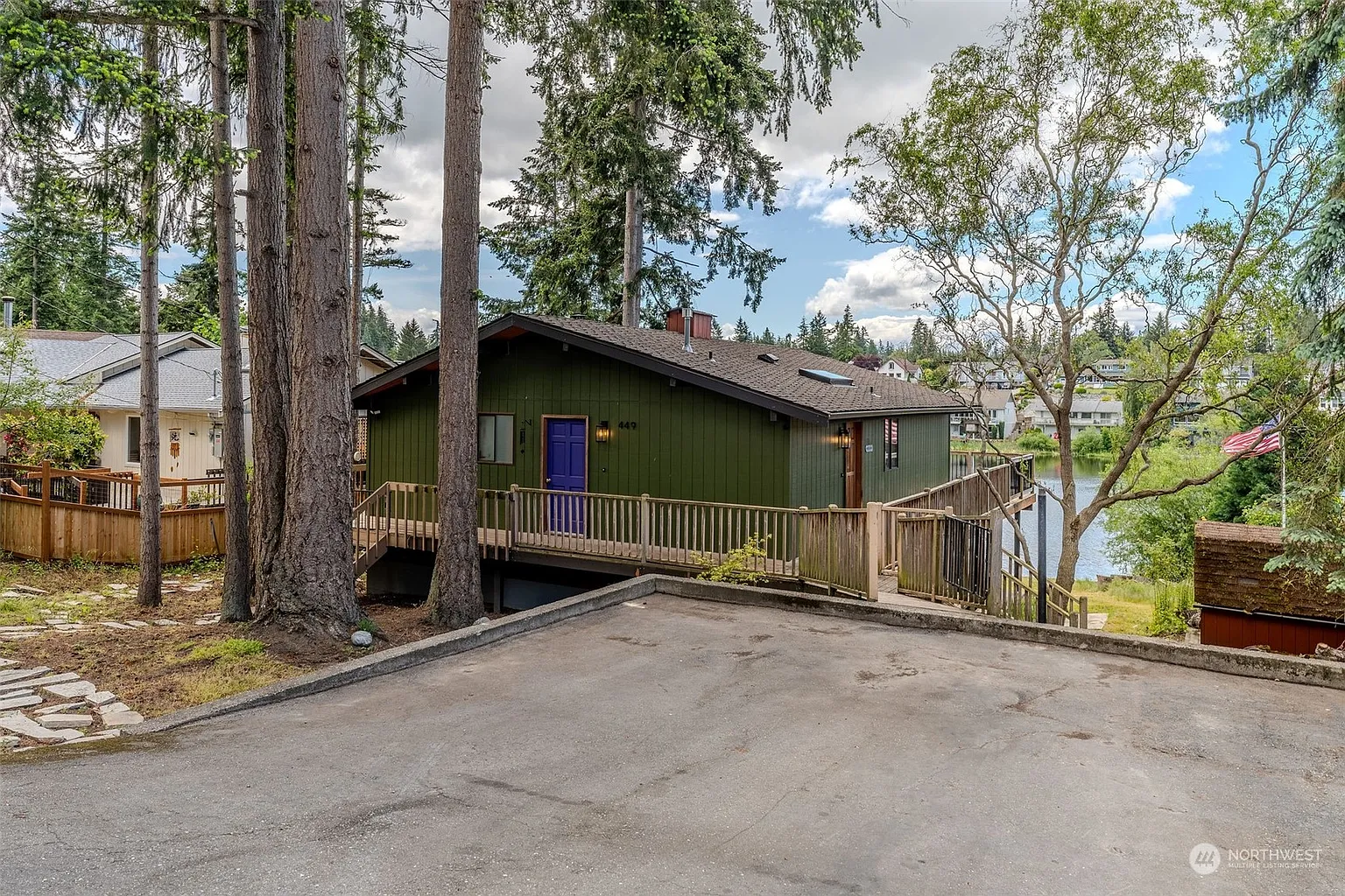 449 E Lochwood Drive photo 1