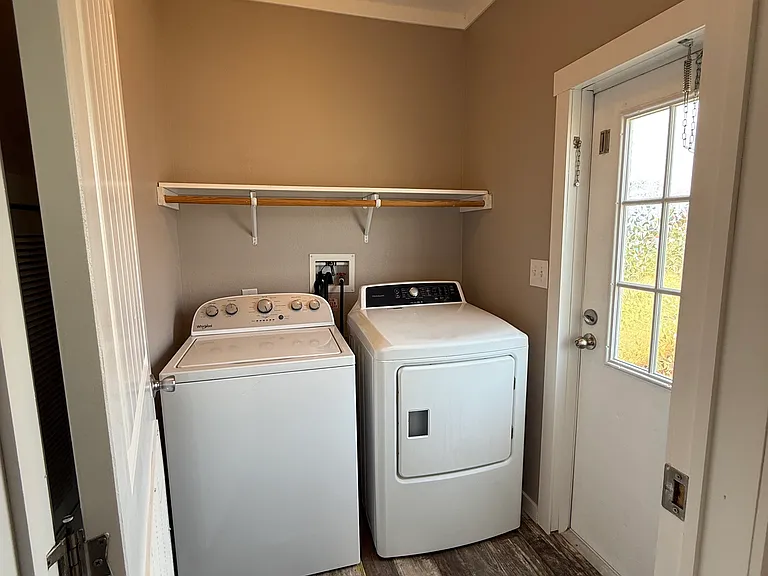Oak Crest — Photo 25