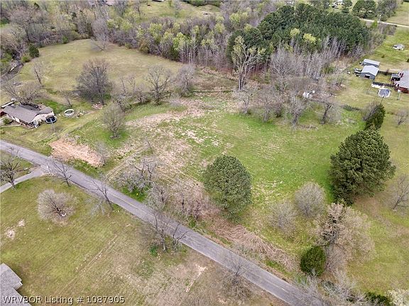 3rd image of 1114 Richmond Rd