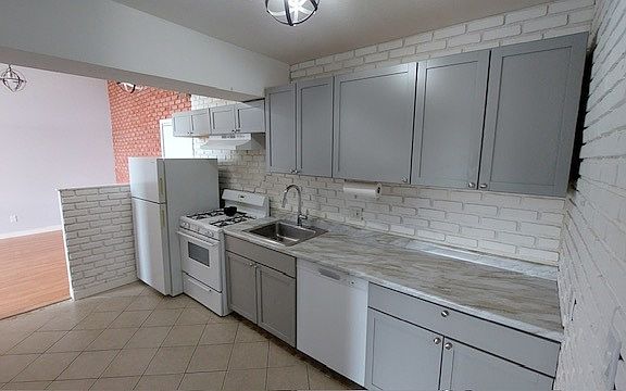 2nd image of 25735 Lorain Rd Unit 511