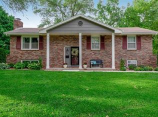 10910 W 92nd St, Overland Park, KS 66214