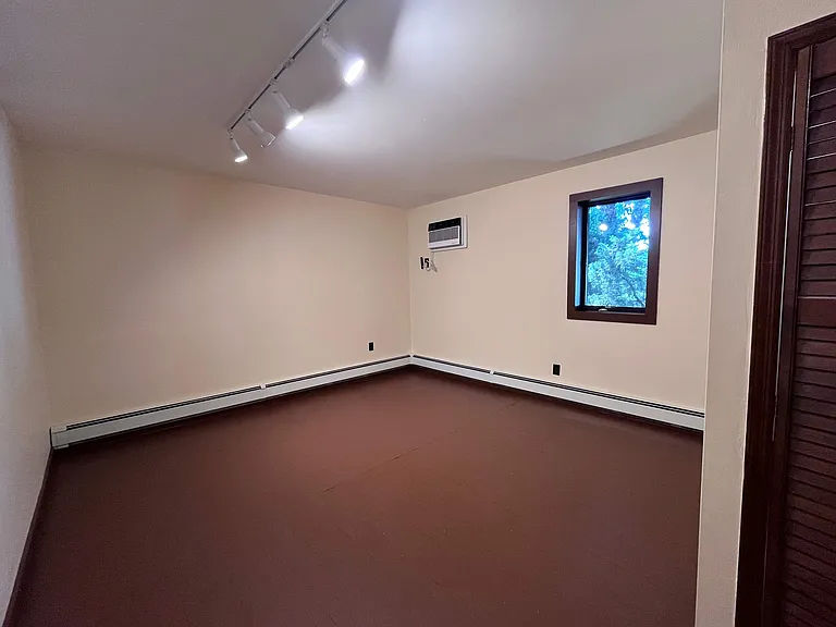 64 Clifton Blvd #1 — Photo 9
