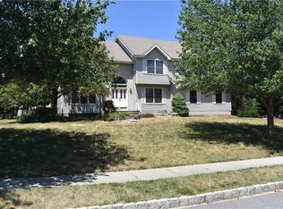 19 Jernee Dr, East Brunswick, NJ 08816