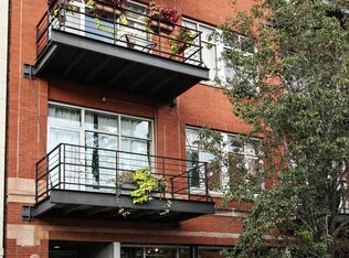 1344 W Madison St #202, Chicago, IL 60607