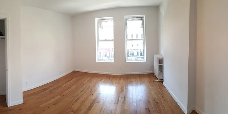 Rented by Urban Realty NYC | media 21